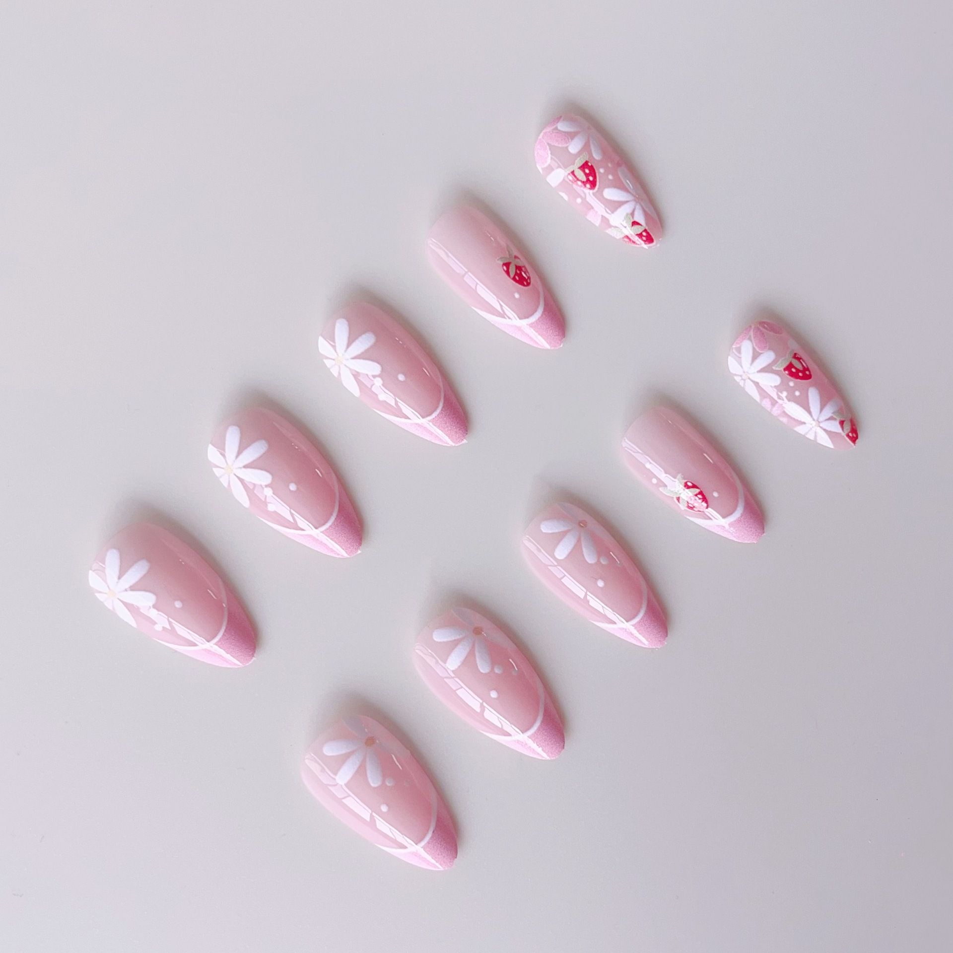 24pcs Ins Short Almond False N - Nail Art Strawberry ulasan dan harga
